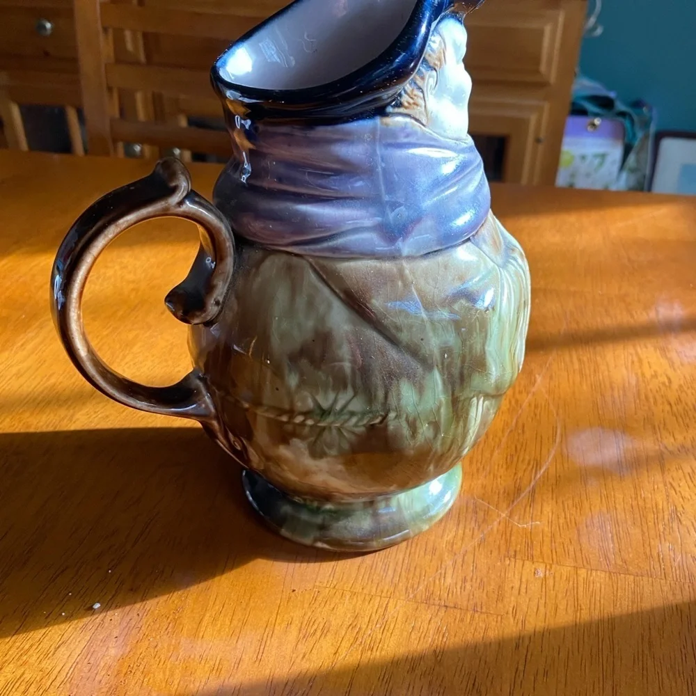 Majolica detailed ceramic